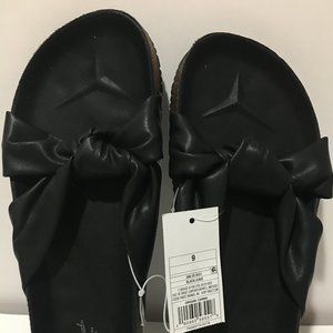 Universal Thread Women's Junie Knotted Footed Sandals Size - 9 Buy1 Get 1 Free!!